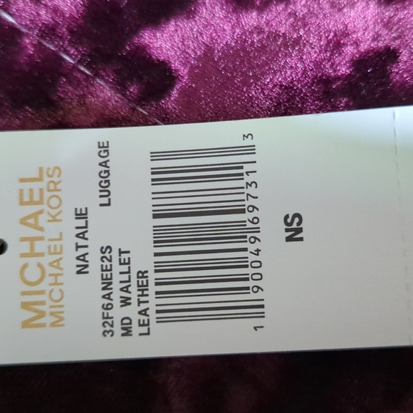 Michael kors bag and wallet - Picture 11 of 11